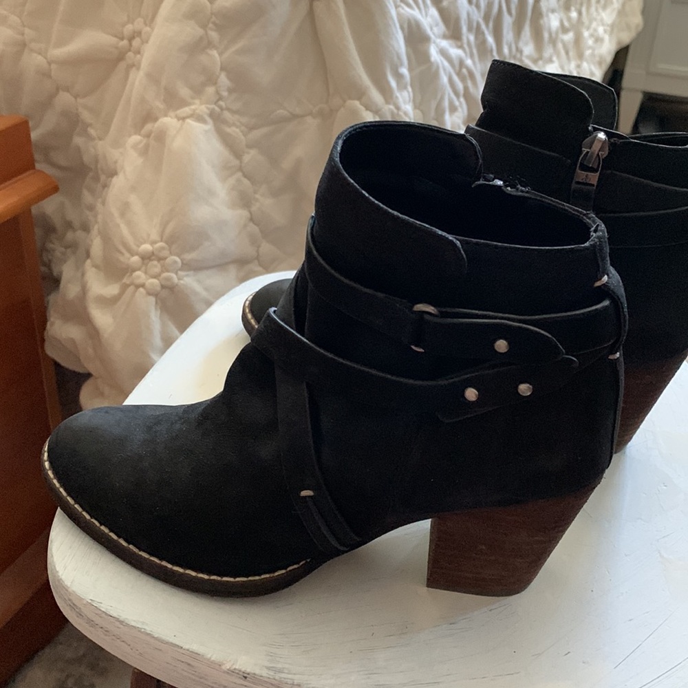 Sam Edelman booties - Picture 3 of 4